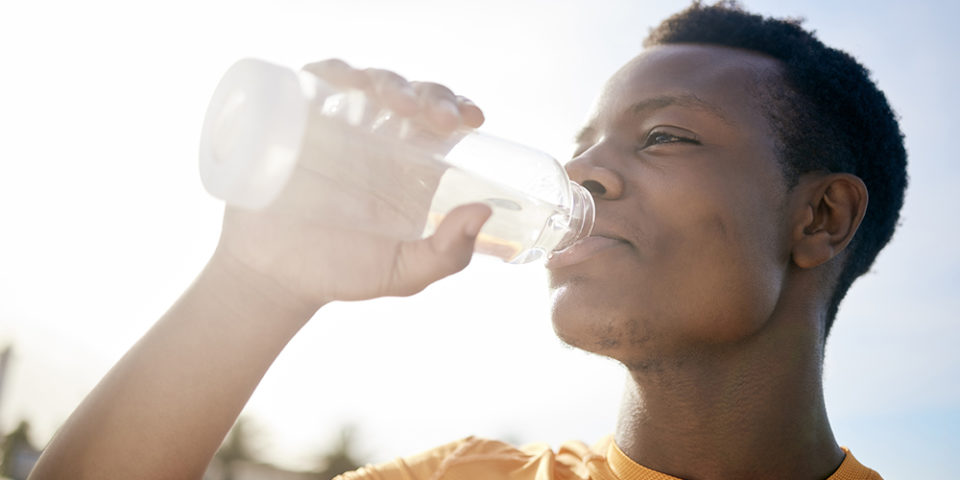 How to hydrate effectively for athletic performance
