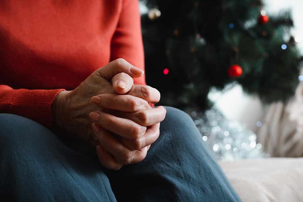 How to support someone who is grieving during the holidays - Flourish